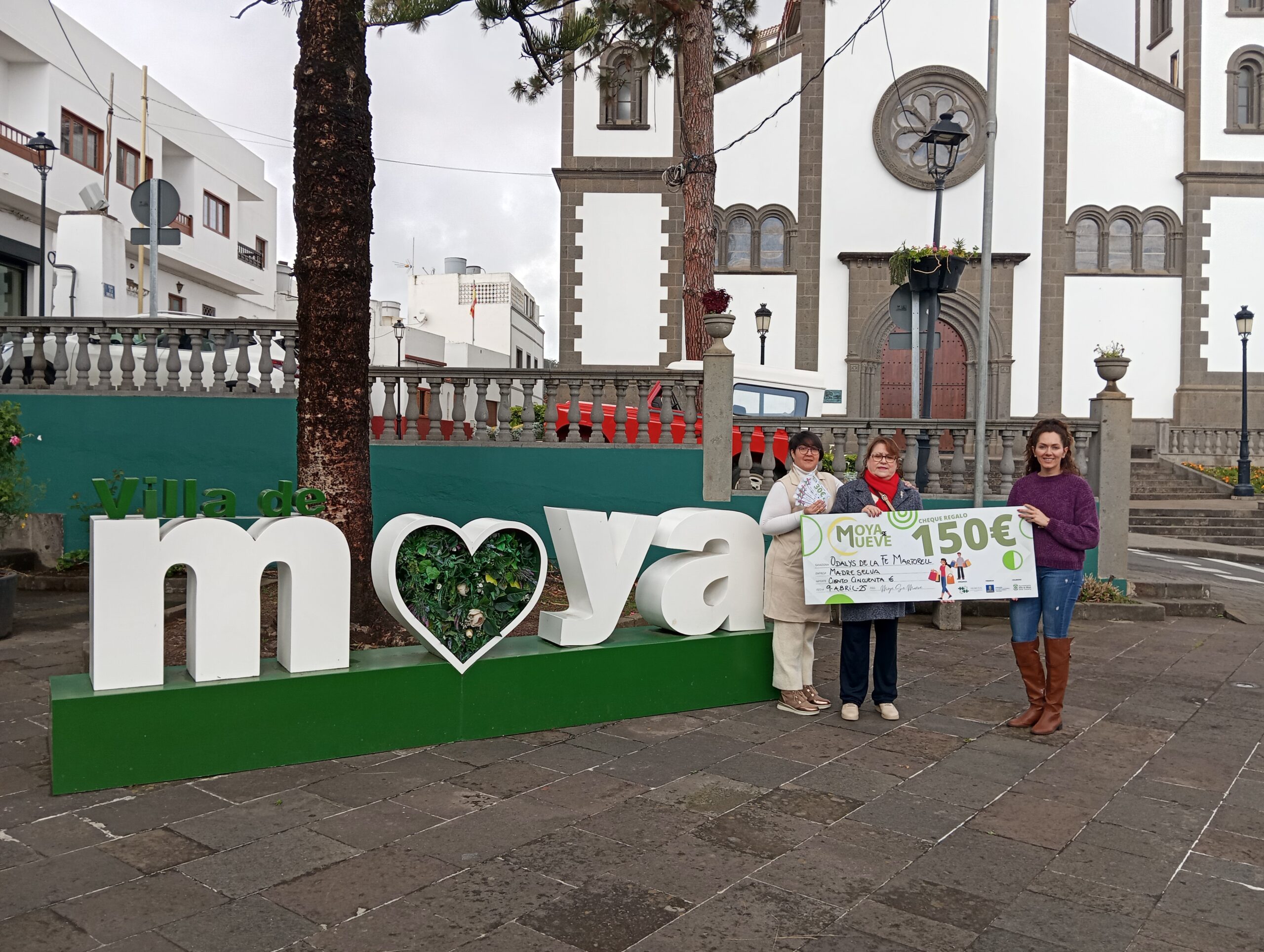 Enhorabuena a la ganadora del Cheque Regalo MOYA SE MUEVE! 🎉